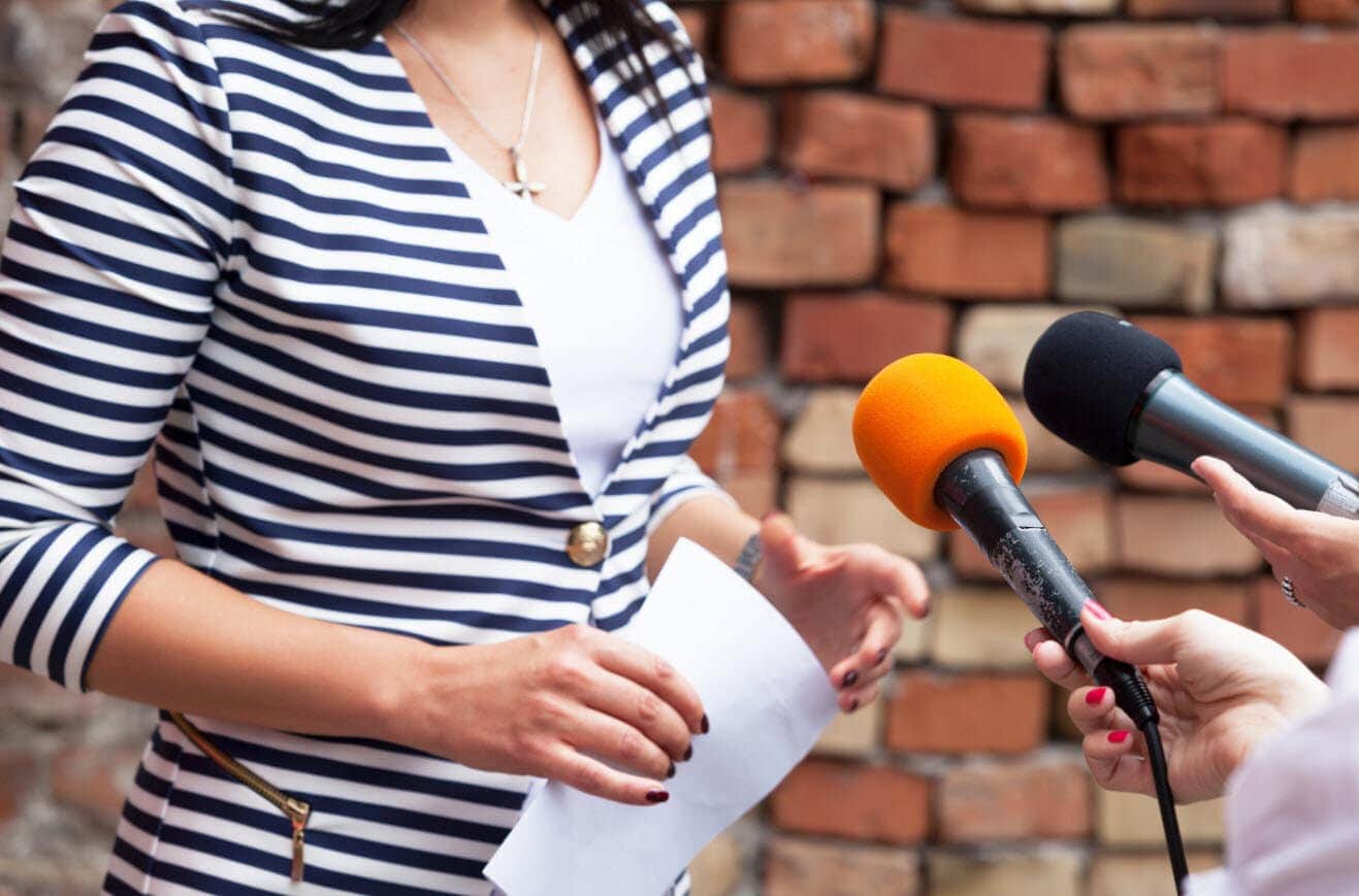 Media+Relations+vs+PR